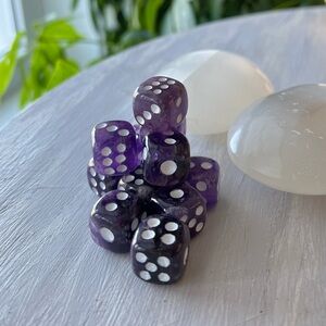 Amethyst dice pair